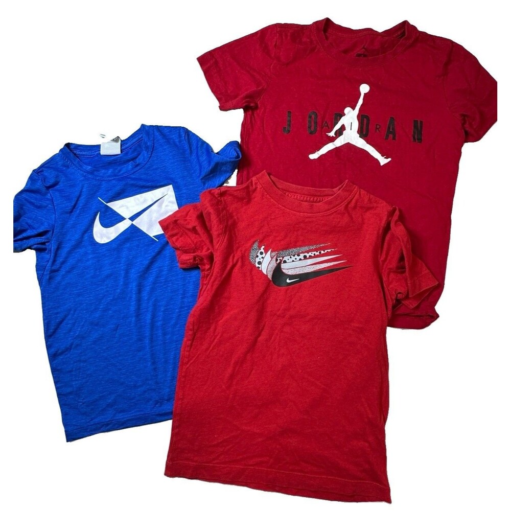 Nike / Jordan boys Short Sleeve T-Shirts size Small lot of 3 0184